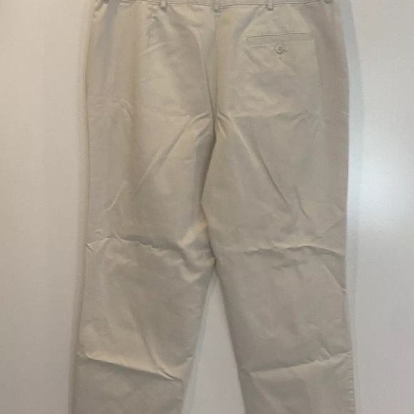 LL Bean Classic Fit Chino‎ Pants Womens Size 16P (16) - Picture 3 of 6